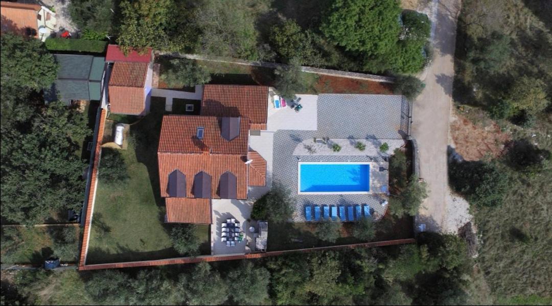 Villa Sunshine Pula Exteriör bild